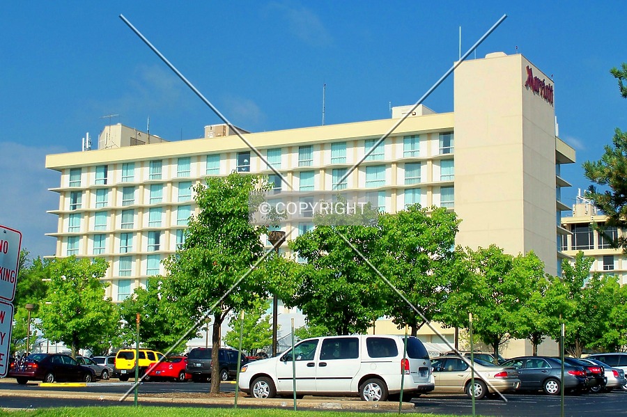 Marriott Saint Louis Airport East Tower by Ryan Hildebrand
