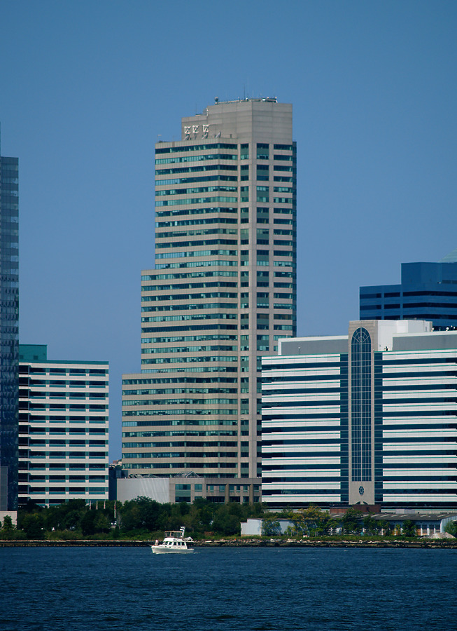 Newport Tower by Cesar Serrano