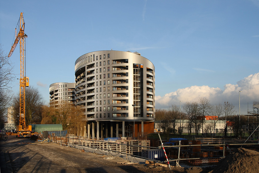 Studentencomplex Balthasar van der Polweg by Michiel van Dijk