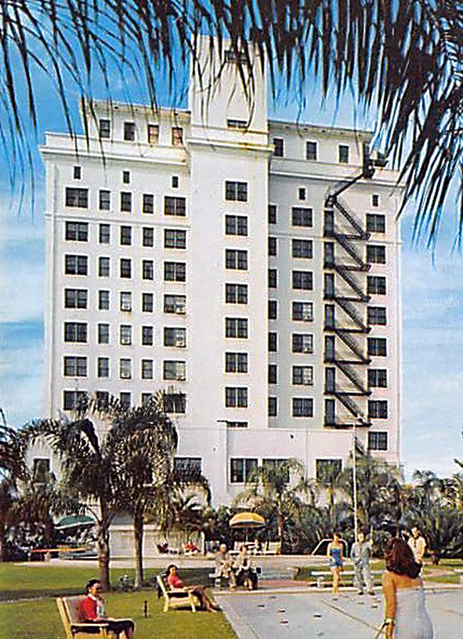 Sarasota County Terrace Building by Dexter Press/ Steinmetz