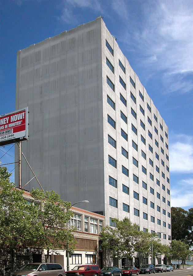 Lakeside Plaza Building by Jim Schwartz