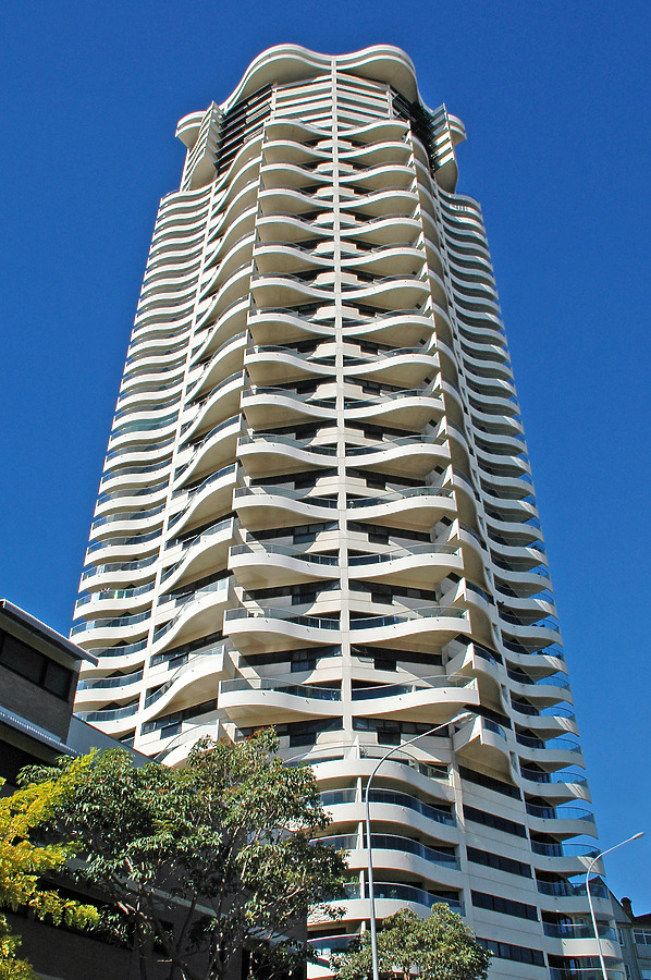 Horizon Apartments by John Bek