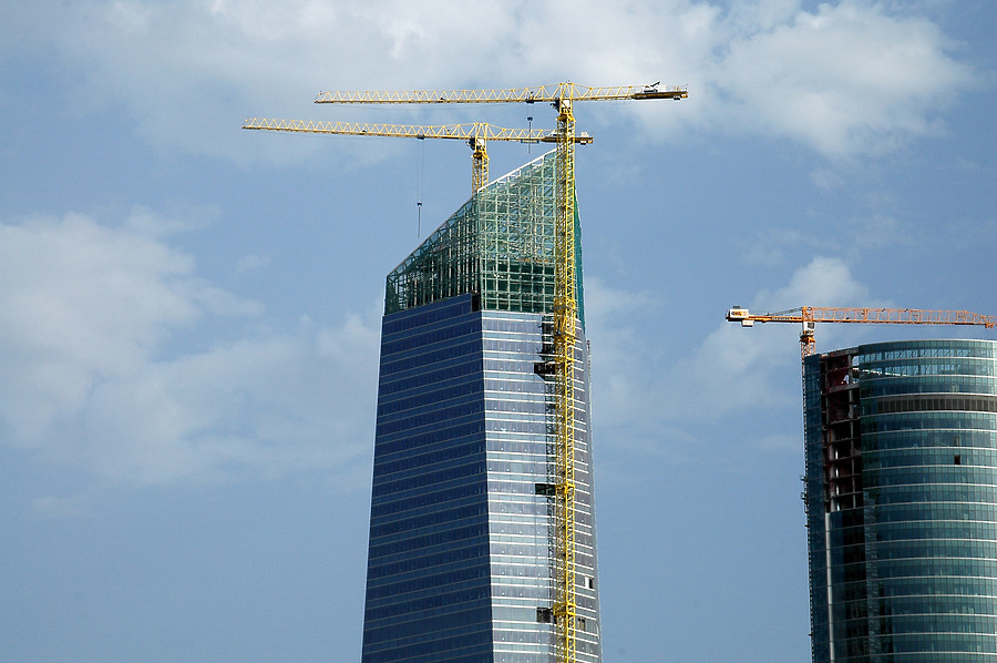 Torre de Cristal by John Bek