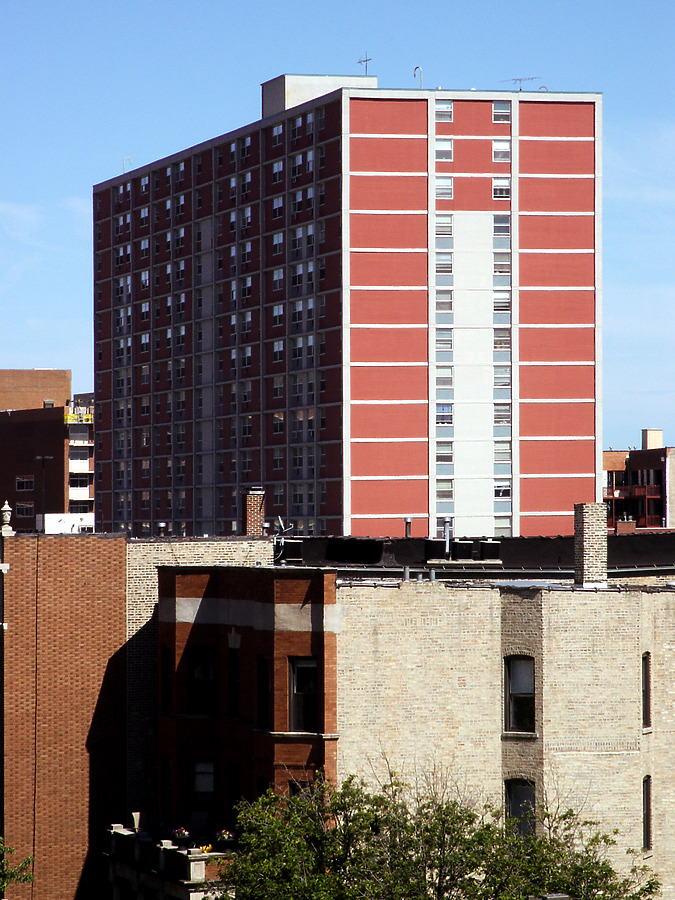 North Eastwood Shores Apartments by Daniel Kieckhefer