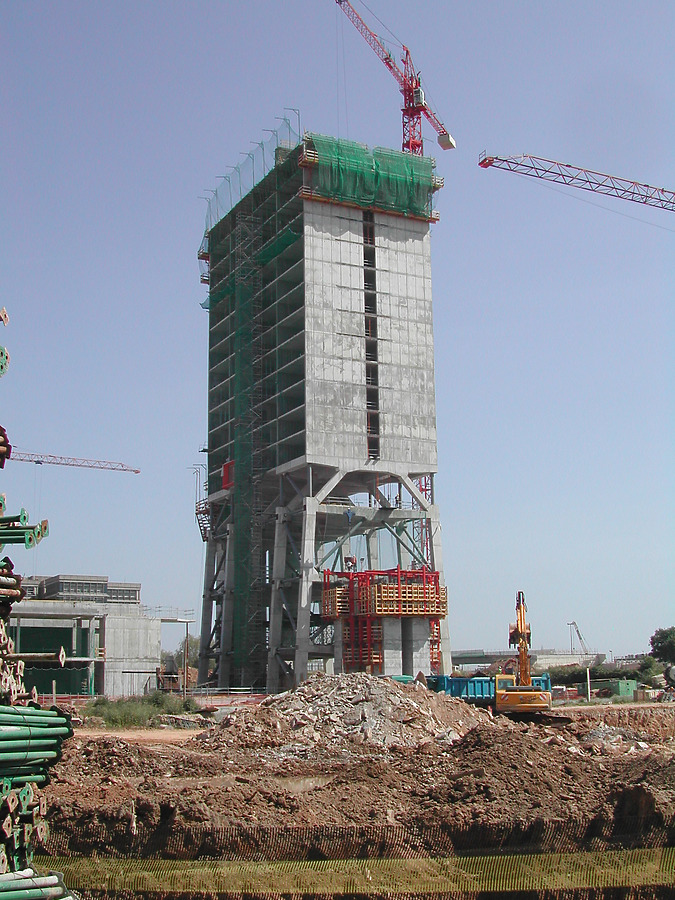 Hesperia Tower by David Guija