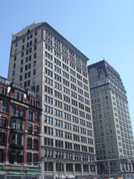 195-785-003