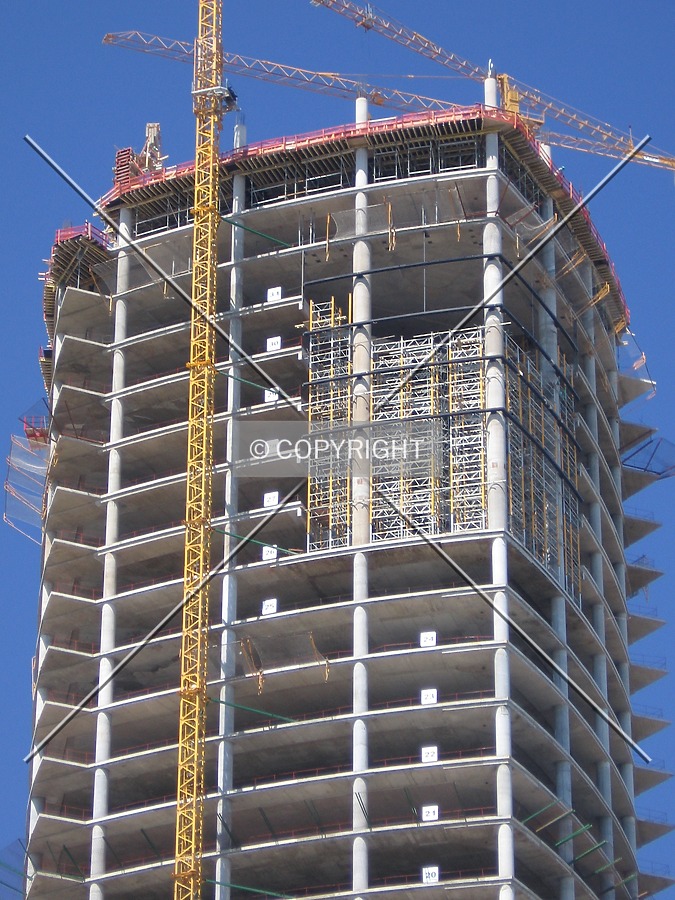 Torre Repsol YPF by Maximiliano Buono