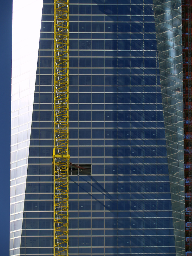 Torre de Cristal by Cesar Serrano