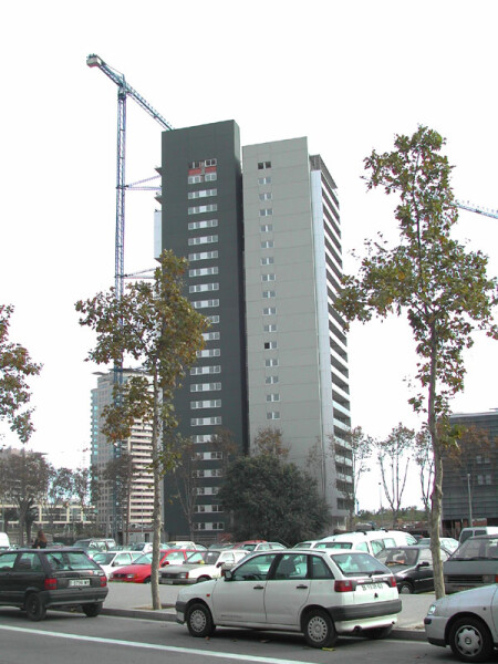 196-743-590