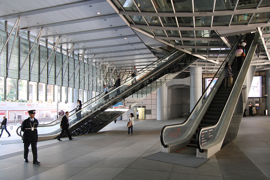 Hongkong & Shanghai Bank by Michiel van Dijk