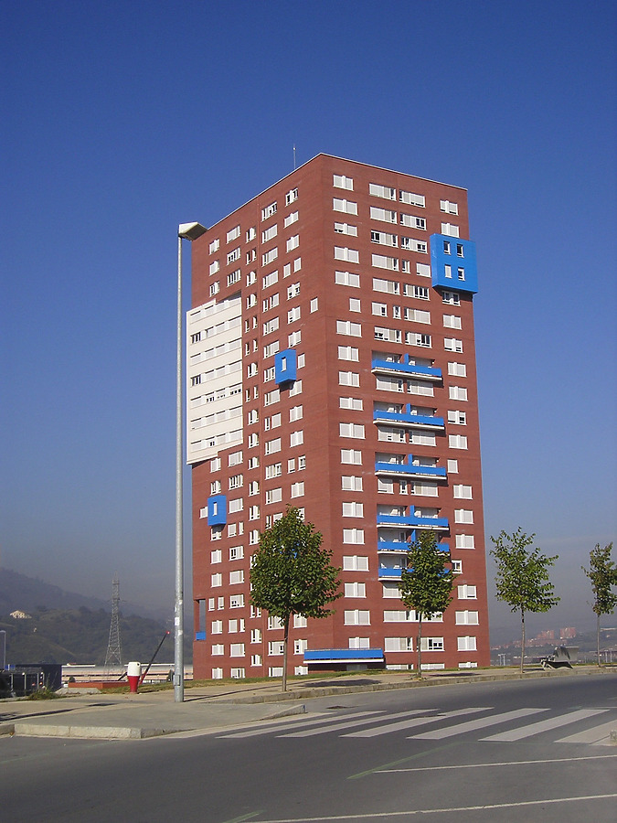 Torre VI by Mikel Allende