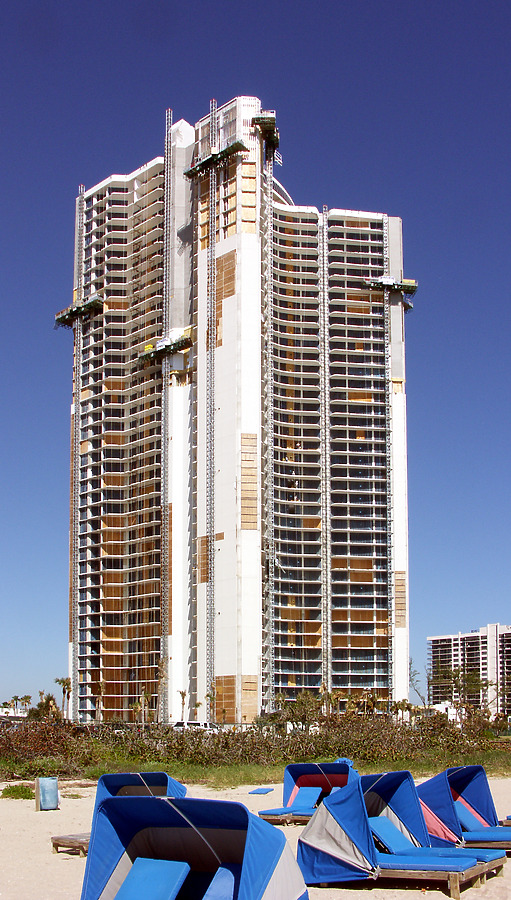 Tiara Condominiums by Marshall Gerometta