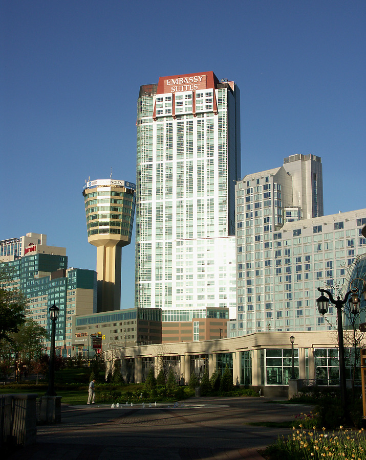 Embassy Suites Hotel Niagara Falls - Fallsview by Marshall Gerometta