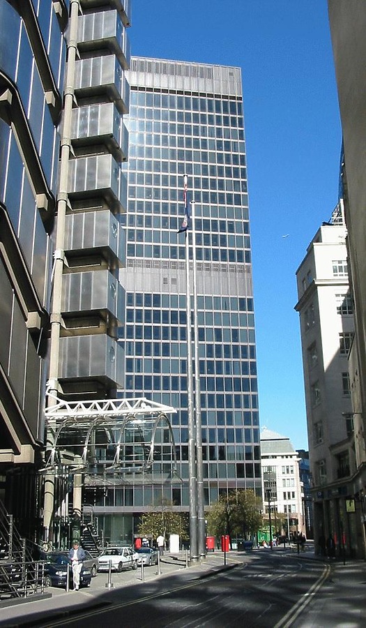 Aviva Tower by Jonathan Smith