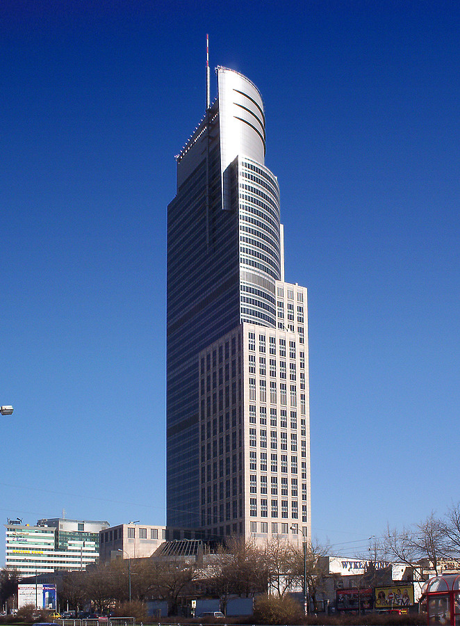 Warsaw Trade Tower by Pavel Toczynski