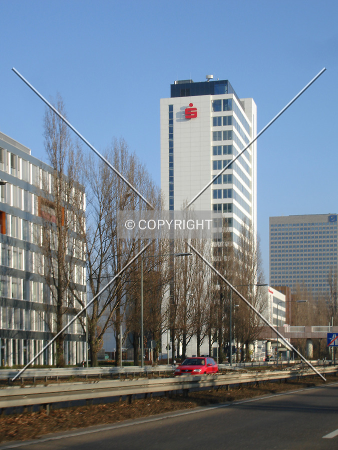 Sparkassen Informatik Hochhaus by Nephilim