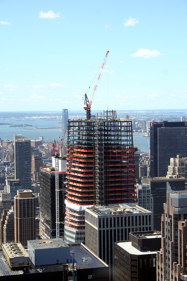 Bank of America Tower by Marshall Gerometta