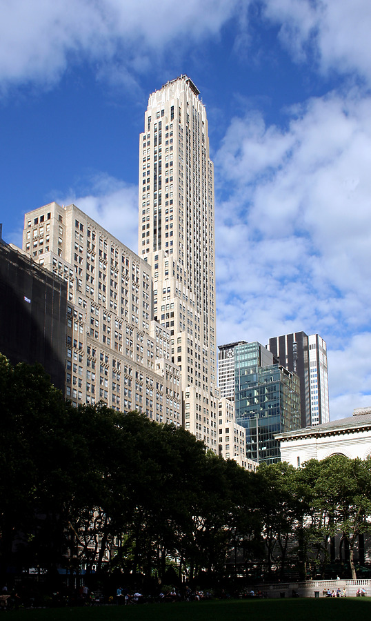 500 Fifth Avenue by Marshall Gerometta