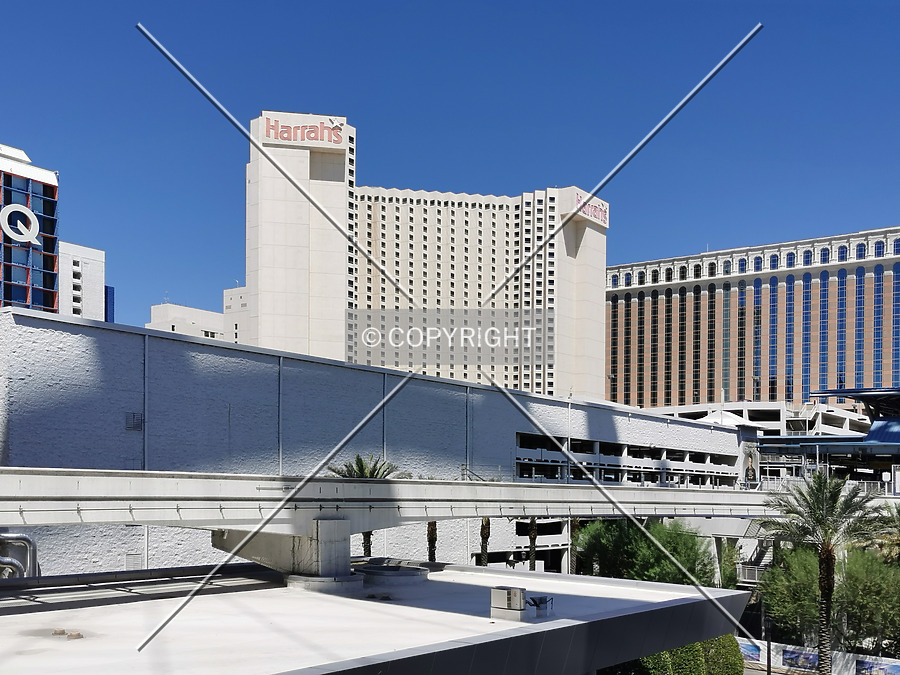 Harrah's Las Vegas - Carnaval Tower by Nephilim