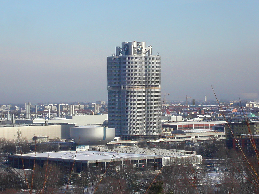 BMW Building by Cesar Serrano