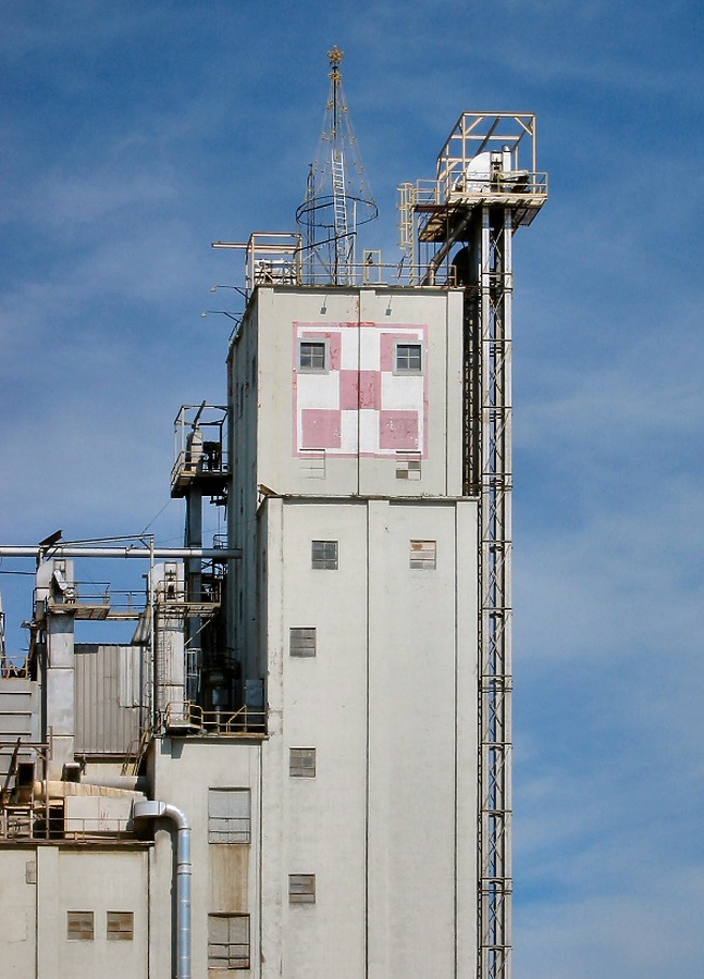 Purina Mills Feed Mill by James Peacock