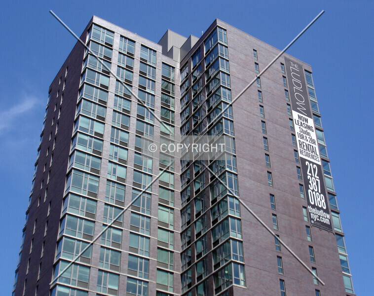 204-035-758