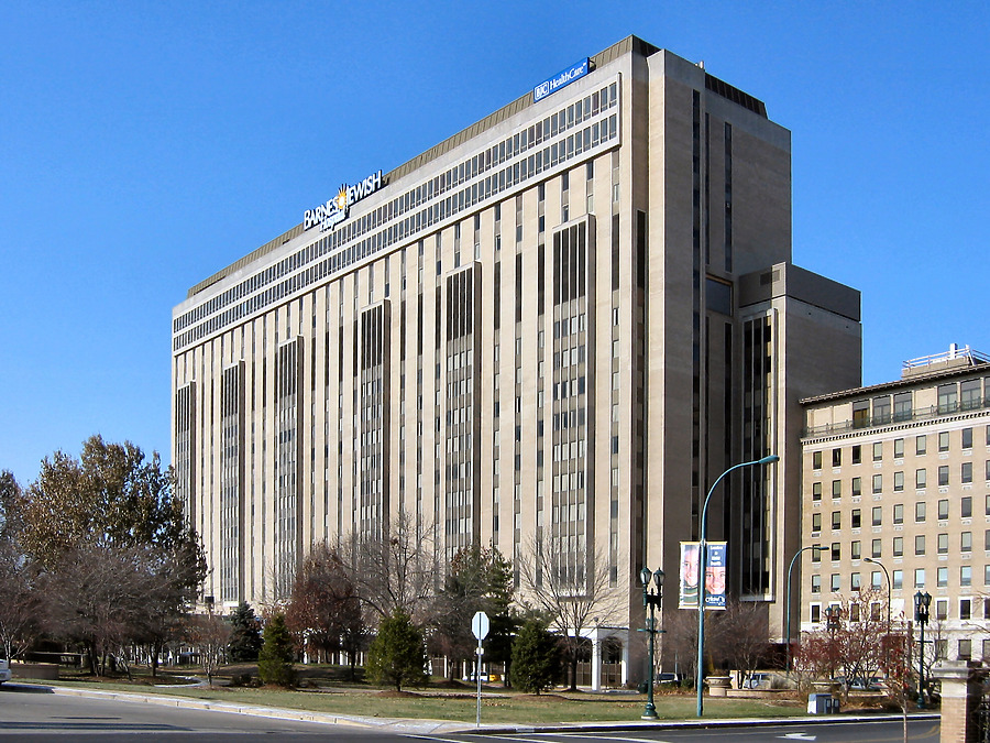 Barnes-Jewish Plaza Tower by James Peacock