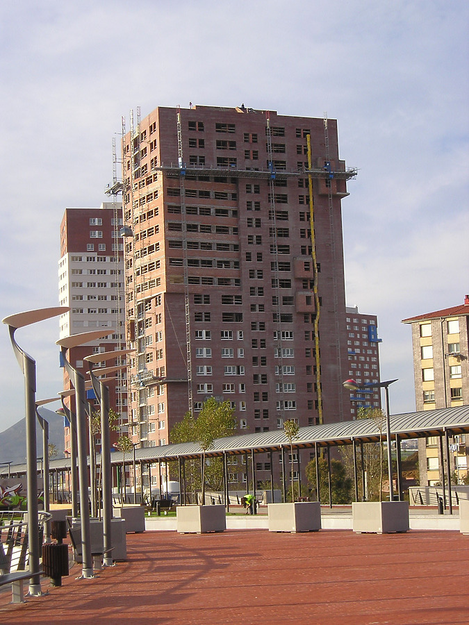Torre IX by Mikel Allende
