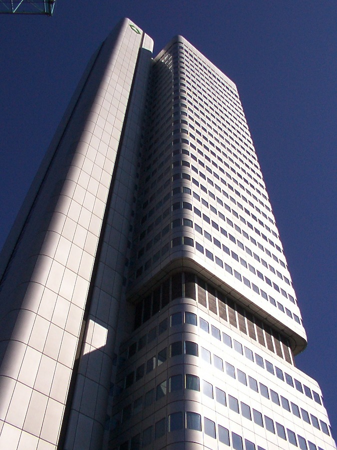 Dresdner-Bank-Hochhaus by Daniel Kieckhefer