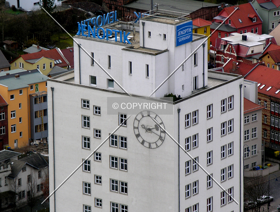 Ernst-Abbe-Hochhaus by Chris Patriarca