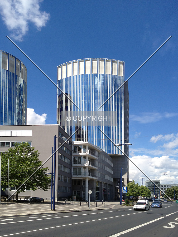 Haus der Wirtschaft - Turm 1 by Nephilim