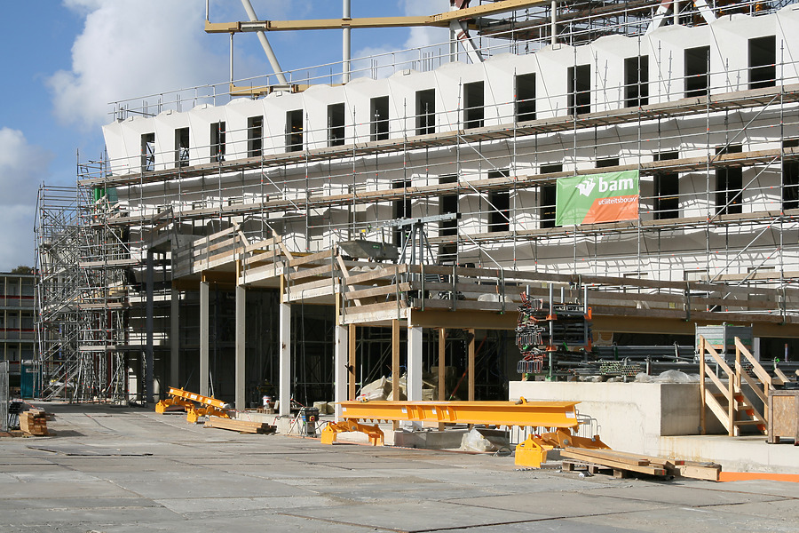 Stadskantoor Leyweg by Michiel van Dijk