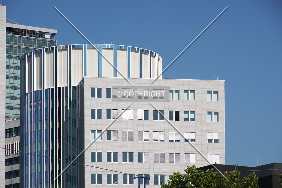 Haus der Wirtschaft - Turm 2 by Nephilim