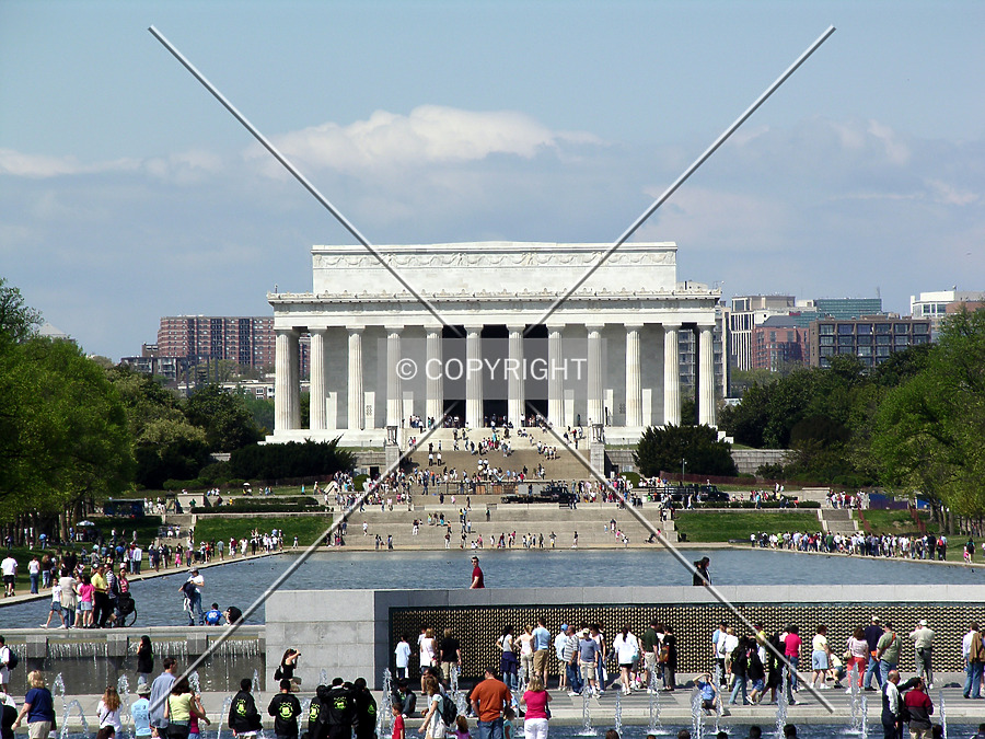 Lincoln Memorial by Chris Patriarca