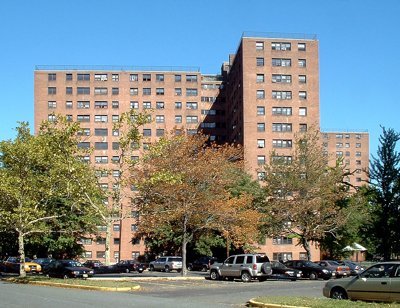 240-250 Mount Vernon Place