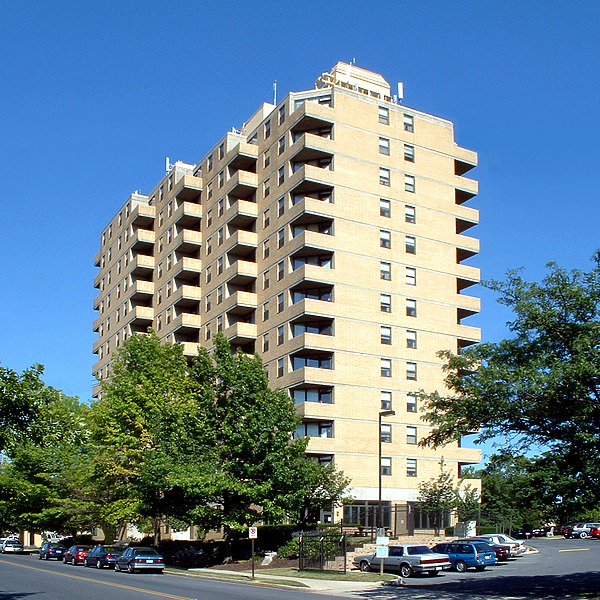B'nai B'rith West Apartments by John Cahill