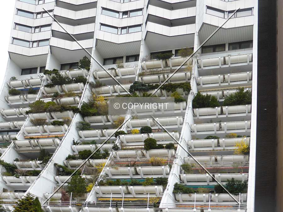 Wohnpark Alterlaa - Block A1-A4 by Nephilim