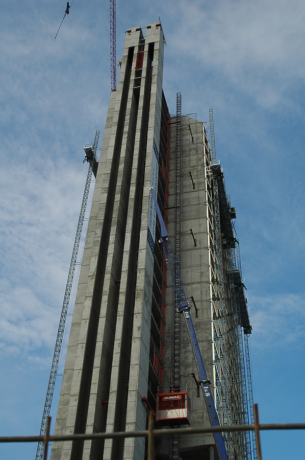 Hesperia Tower by David Guija