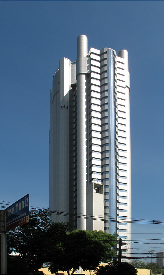 Plaza Centenário by Virgilio Grimaldi