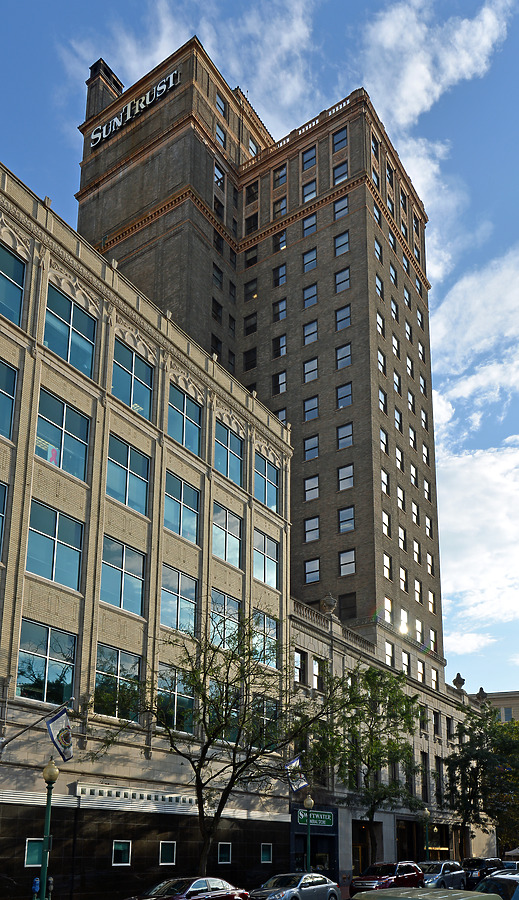 Kanawha Valley Building by John W. Cahill