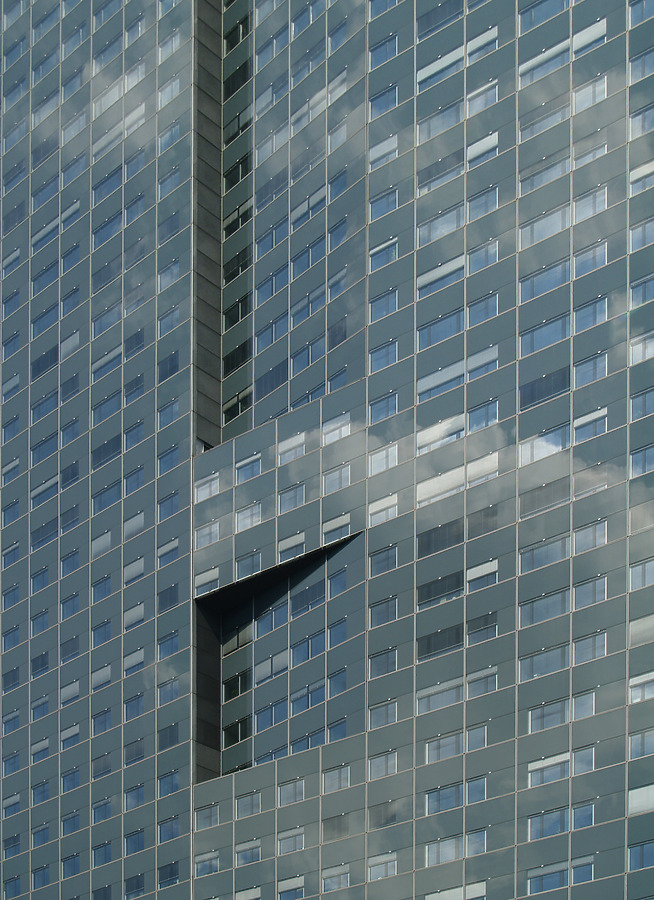 IZD Tower by Cesar Serrano
