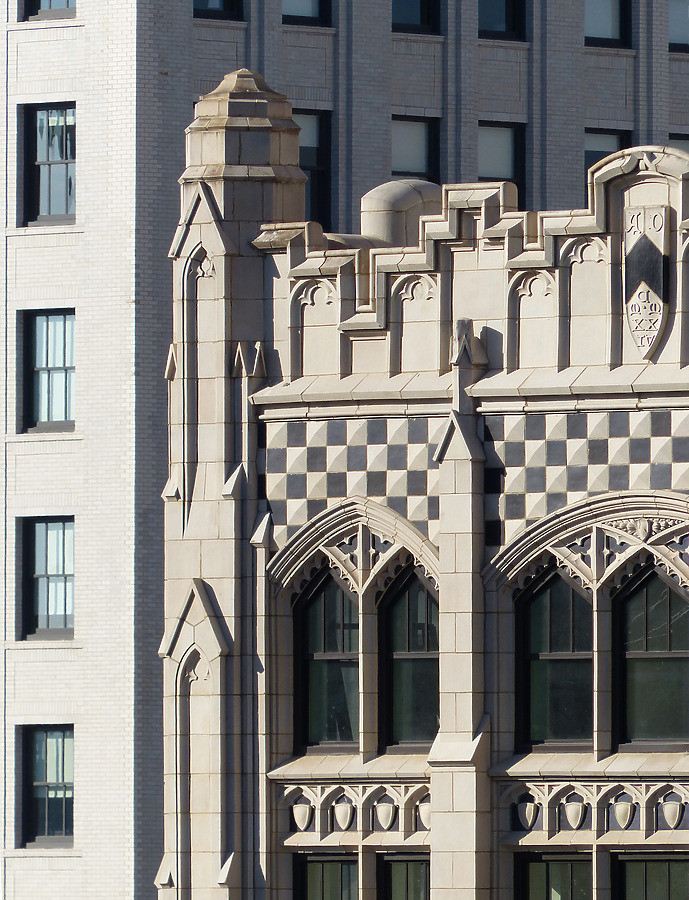 Metropolitan Building by Nate Lindsey