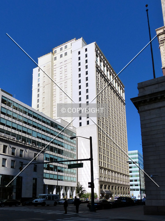 Dime Building by Nate Lindsey