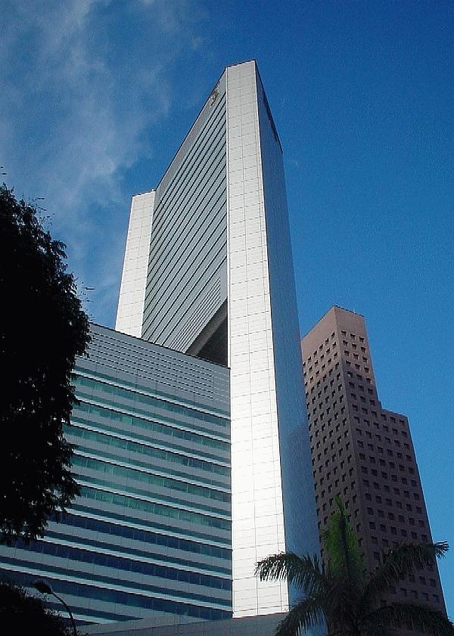 Fuji Xerox Towers by Edmund Teo