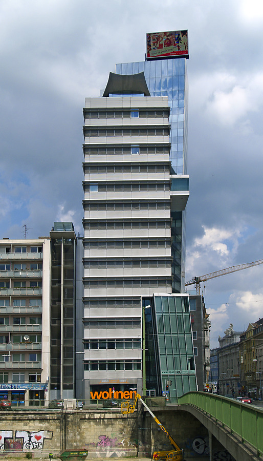 Mediatower by Cesar Serrano