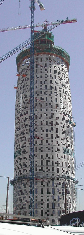 Torre Glòries by David Guija