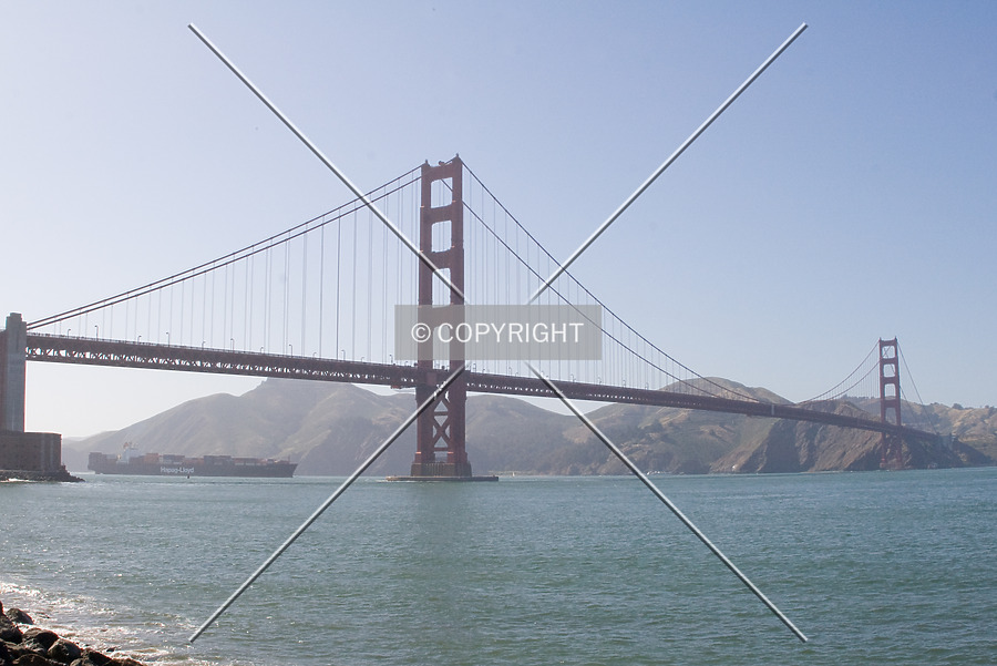 Golden Gate Bridge by Martin Bugajski