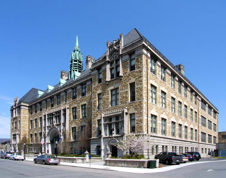View from the south on Vine Street