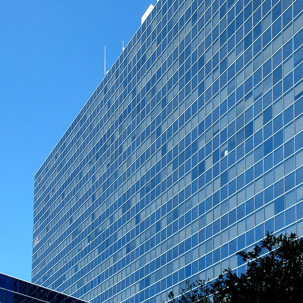 Commonwealth Centre by John Bek