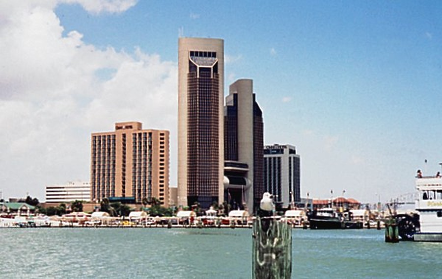 One Shoreline Plaza - North Tower by Kevin Lehnhardt